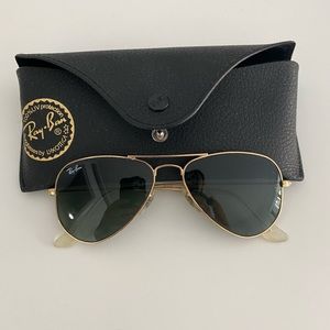 Classic Ray-Ban Aviator